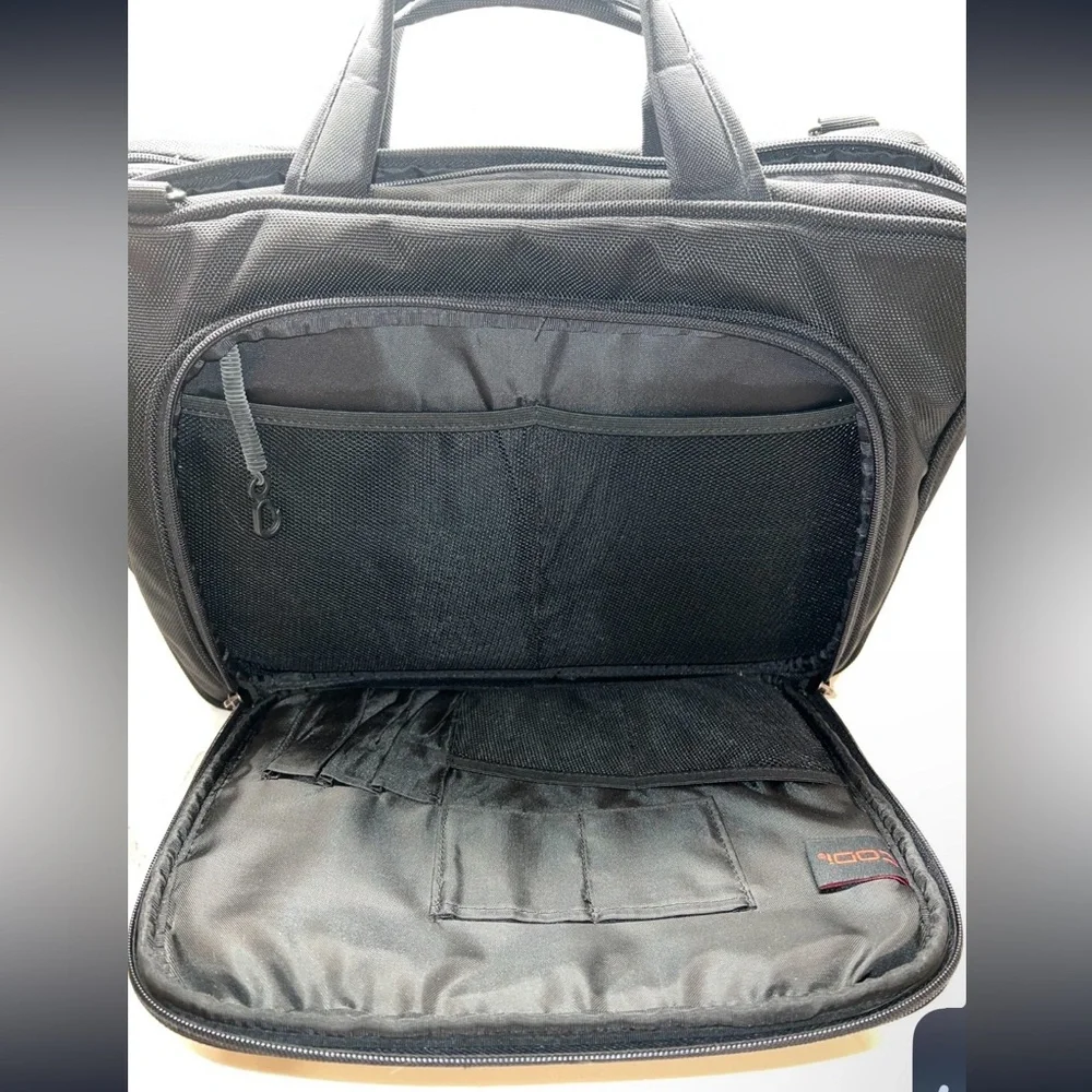 💼 NWOT! Codi Laptop Bag